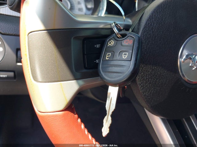 2011 Ford Mustang Gt Premium მანქანა იყიდება აუქციონზე, vin: 1ZVBP8CF7B5164898, აუქციონის ნომერი: 45081772