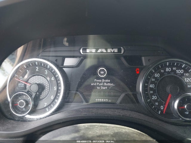 2023 Ram 1500 Laramie  4x4 5'7 Box მანქანა იყიდება აუქციონზე, vin: 1C6RRFJG0PN504273, აუქციონის ნომერი: 45081778