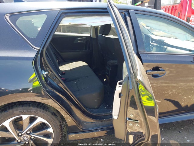 45081833 :رقم المزاد ، JTNKARJE9JJ557212 vin ، 2018 Toyota Corolla Im مزاد بيع