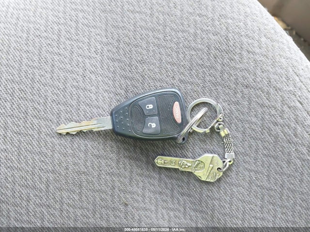45081835 :رقم المزاد ، 2C4GP44RX5R532489 vin ، 2005 Chrysler Town & Country Lx مزاد بيع