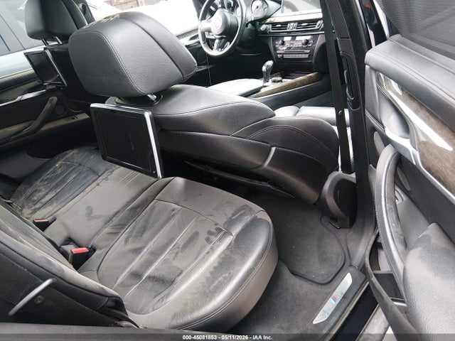 45081853 :رقم المزاد ، 5UXKR6C53F0J77416 vin ، 2015 Bmw X5 Xdrive50i مزاد بيع