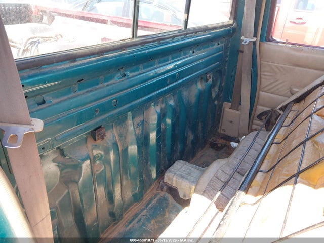 45081871 :رقم المزاد ، 1N6SD11Y4VC358857 vin ، 1997 Nissan 4x4 Truck Xe مزاد بيع