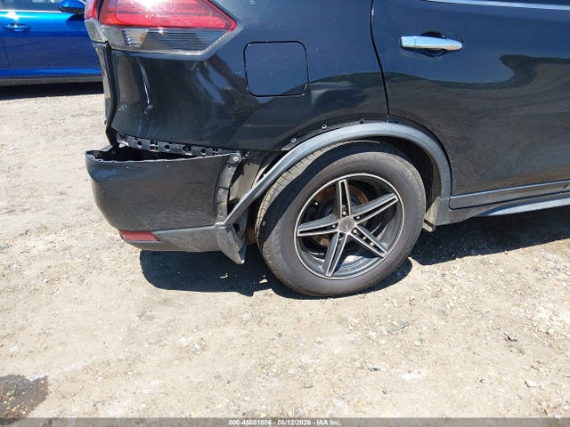 45081886 :رقم المزاد ، JN8AT2MT7HW400081 vin ، 2017 Nissan Rogue Sv مزاد بيع