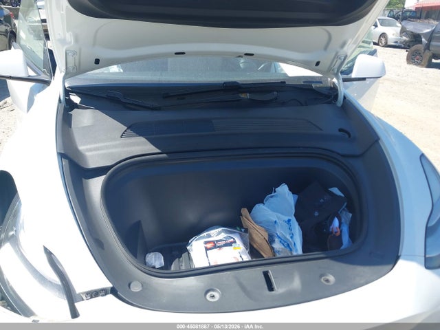 2021 Tesla Model Y Long Range Dual Motor All-wheel Drive მანქანა იყიდება აუქციონზე, vin: 5YJYGDEE0MF068395, აუქციონის ნომერი: 45081887