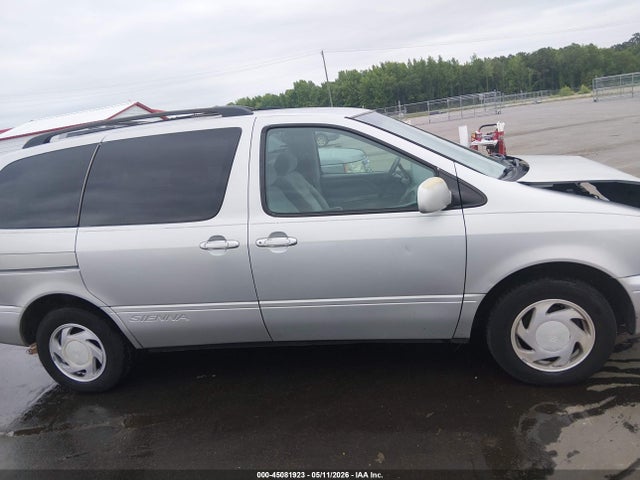 2002 Toyota Sienna Le მანქანა იყიდება აუქციონზე, vin: 4T3ZF13C72U499413, აუქციონის ნომერი: 45081923