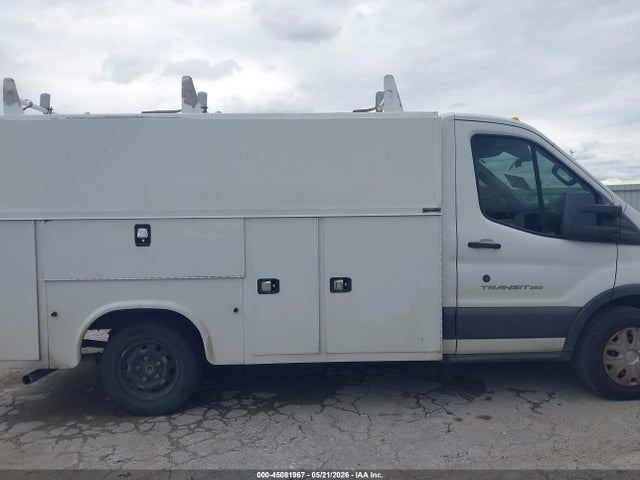 2017 Ford Transit-350 Cutaway მანქანა იყიდება აუქციონზე, vin: 1FDBW5PMXHKB17268, აუქციონის ნომერი: 45081967