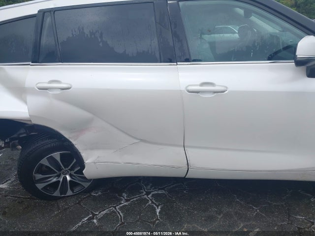 Продажа на аукционе авто 2021 Toyota Highlander Xle, vin: 5TDGZRAH8MS046613, номер лота: 45081974