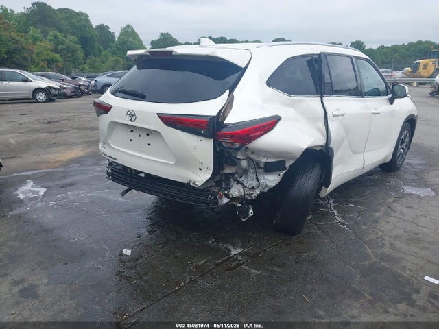 Продажа на аукционе авто 2021 Toyota Highlander Xle, vin: 5TDGZRAH8MS046613, номер лота: 45081974