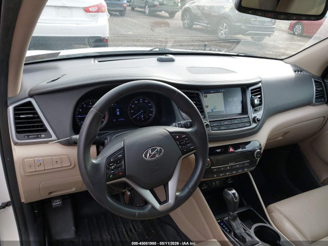KM8J3CA49JU774767 Hyundai Tucson Sel Plus