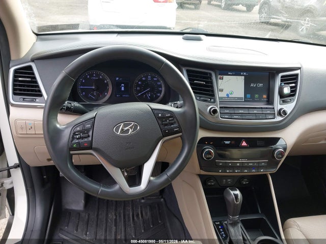 KM8J3CA49JU774767 Hyundai Tucson Sel Plus