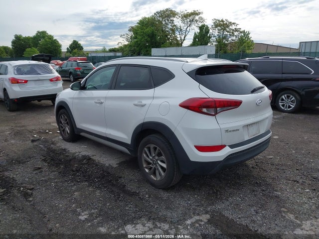 KM8J3CA49JU774767 Hyundai Tucson Sel Plus