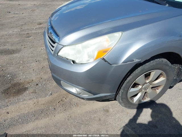 45081986 :رقم المزاد ، 4S4BRBCC8A3333509 vin ، 2010 Subaru Outback 2.5i Premium مزاد بيع