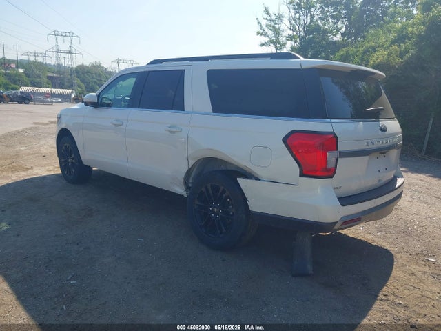Продажа на аукционе авто 2024 Ford Expedition Xlt Max, vin: 1FMJK1J85REA94834, номер лота: 45082000