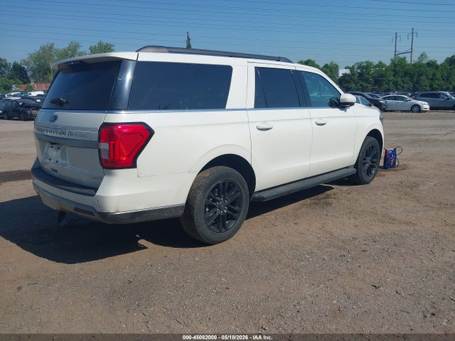 Продажа на аукционе авто 2024 Ford Expedition Xlt Max, vin: 1FMJK1J85REA94834, номер лота: 45082000