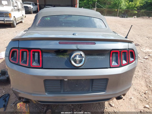 Продажа на аукционе авто 2013 Ford Mustang V6 Premium, vin: 1ZVBP8EM5D5239578, номер лота: 45082017