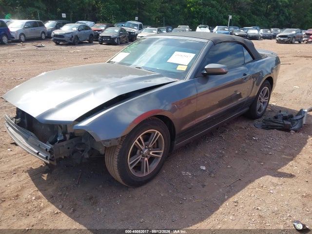 Продажа на аукционе авто 2013 Ford Mustang V6 Premium, vin: 1ZVBP8EM5D5239578, номер лота: 45082017