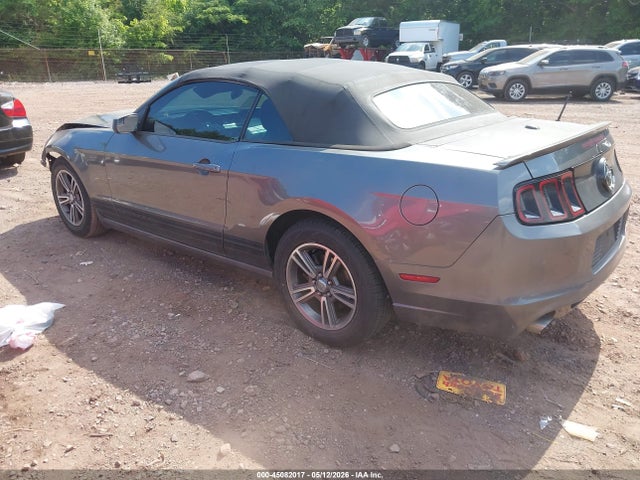 Продажа на аукционе авто 2013 Ford Mustang V6 Premium, vin: 1ZVBP8EM5D5239578, номер лота: 45082017