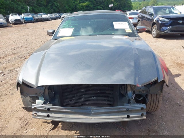 Продажа на аукционе авто 2013 Ford Mustang V6 Premium, vin: 1ZVBP8EM5D5239578, номер лота: 45082017