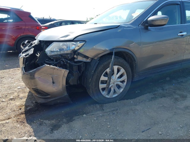 2015 Nissan Rogue S მანქანა იყიდება აუქციონზე, vin: KNMAT2MT7FP528999, აუქციონის ნომერი: 45082050