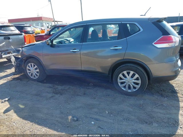 2015 Nissan Rogue S მანქანა იყიდება აუქციონზე, vin: KNMAT2MT7FP528999, აუქციონის ნომერი: 45082050