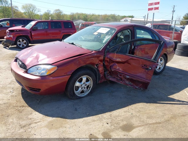 45082063 :رقم المزاد ، 1FAFP53225A208100 vin ، 2005 Ford Taurus Se مزاد بيع