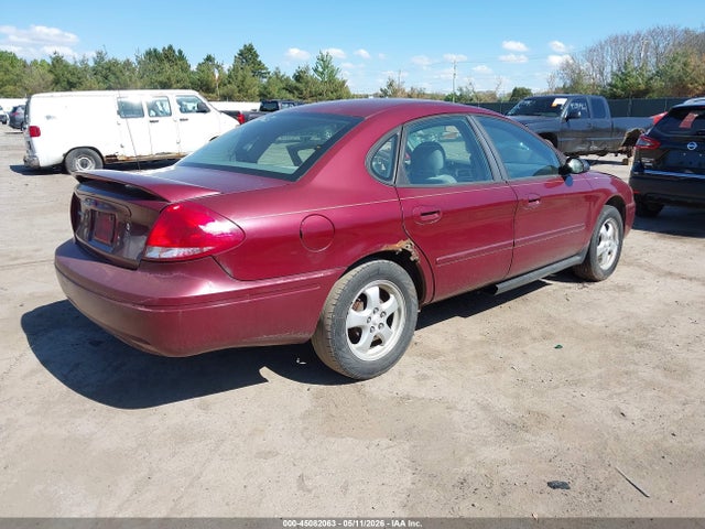 45082063 :رقم المزاد ، 1FAFP53225A208100 vin ، 2005 Ford Taurus Se مزاد بيع
