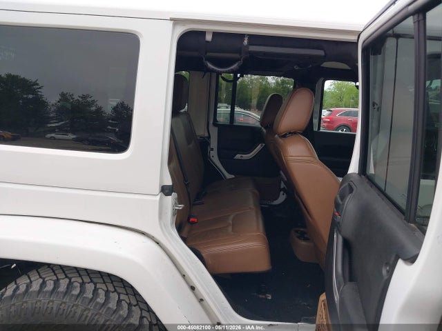 45082100 :رقم المزاد ، 1C4BJWEG3HL664737 vin ، 2017 Jeep Wrangler Unlimited Sahara 4x4 مزاد بيع