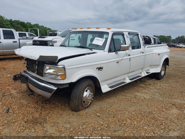 45082114 :رقم المزاد ، 1FTJW35F8TEB28608 vin ، 1996 Ford F350 مزاد بيع