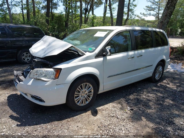 Продаж на аукціоні авто 2014 Chrysler Town & Country Touring-l 30th Anniversary, vin: 2C4RC1CG6ER367656, номер лоту: 45082144