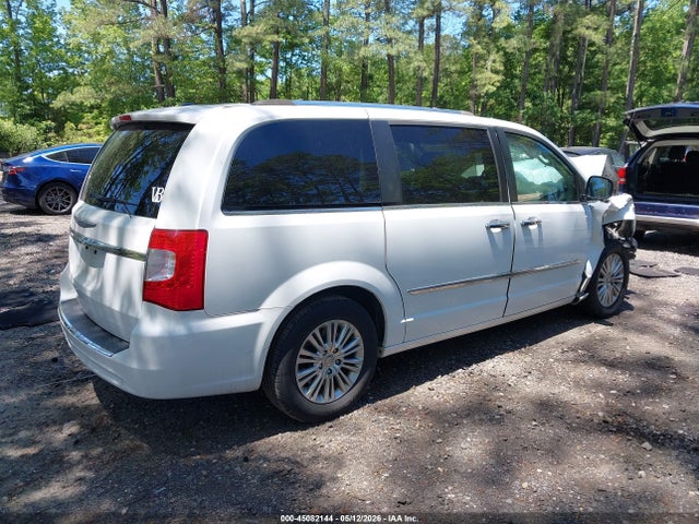 Продаж на аукціоні авто 2014 Chrysler Town & Country Touring-l 30th Anniversary, vin: 2C4RC1CG6ER367656, номер лоту: 45082144