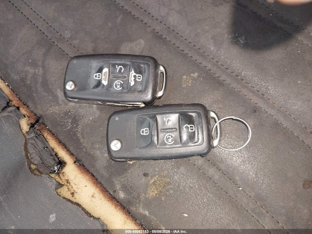 45082153 :رقم المزاد ، 1VWCV7A38FC093516 vin ، 2015 Volkswagen Passat 2.0l Tdi Sel Premium مزاد بيع