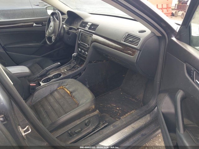 45082153 :رقم المزاد ، 1VWCV7A38FC093516 vin ، 2015 Volkswagen Passat 2.0l Tdi Sel Premium مزاد بيع
