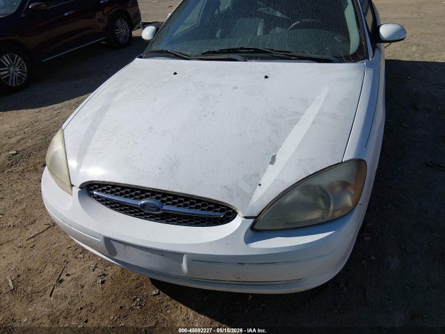 45082227 :رقم المزاد ، 1FAFP55U4YA271315 vin ، 2000 Ford Taurus Ses مزاد بيع
