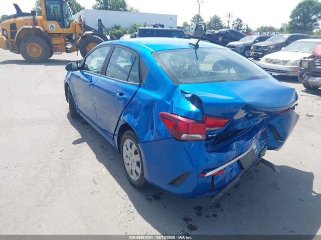 2022 Kia Rio S მანქანა იყიდება აუქციონზე, vin: 3KPA24AD0NE449829, აუქციონის ნომერი: 45082241