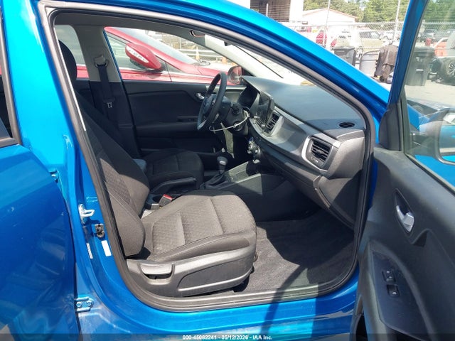 2022 Kia Rio S მანქანა იყიდება აუქციონზე, vin: 3KPA24AD0NE449829, აუქციონის ნომერი: 45082241