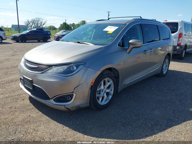 Продаж на аукціоні авто 2018 Chrysler Pacifica Touring L, vin: 2C4RC1BG4JR219050, номер лоту: 45082248