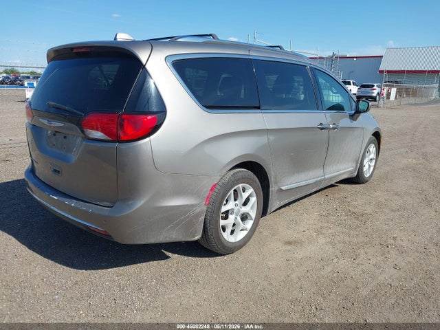 Продаж на аукціоні авто 2018 Chrysler Pacifica Touring L, vin: 2C4RC1BG4JR219050, номер лоту: 45082248