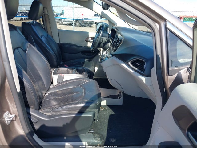 Продаж на аукціоні авто 2018 Chrysler Pacifica Touring L, vin: 2C4RC1BG4JR219050, номер лоту: 45082248