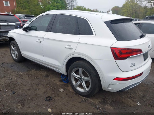 Aukcja sprzedaży 2021 Audi Q5 Premium 45 Tfsi Quattro S Tronic, vin: WA1AAAFY0M2021651, numer aukcji: 45082254