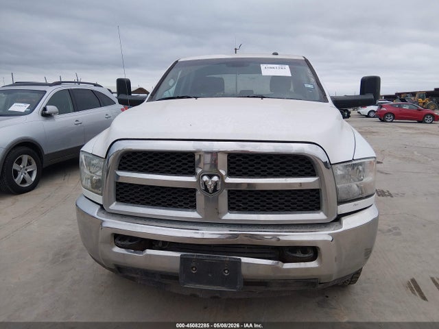 45082285 :رقم المزاد ، 3C6UR4HJ8JG247718 vin ، 2018 Ram 2500 Tradesman  4x2 8' Box مزاد بيع