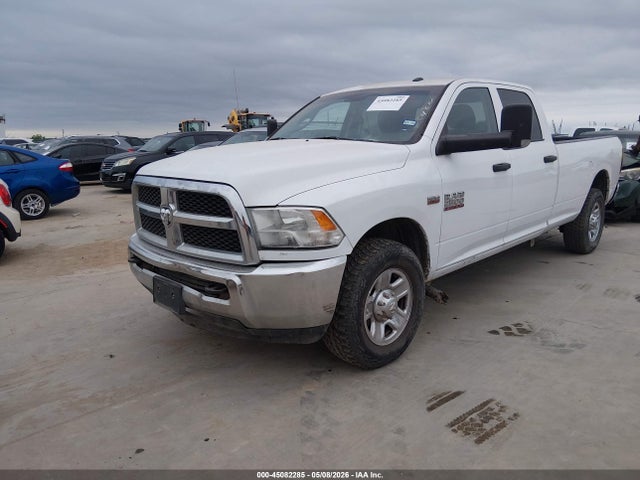 45082285 :رقم المزاد ، 3C6UR4HJ8JG247718 vin ، 2018 Ram 2500 Tradesman  4x2 8' Box مزاد بيع