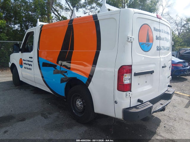 45082304 :رقم المزاد ، 1N6BF0KL6FN809235 vin ، 2015 Nissan Nv Cargo Nv1500 S V6 مزاد بيع