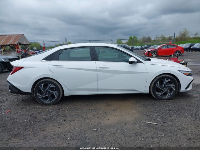 2024 Hyundai Elantra Limited მანქანა იყიდება აუქციონზე, vin: KMHLP4DG8RU744969, აუქციონის ნომერი: 45082337