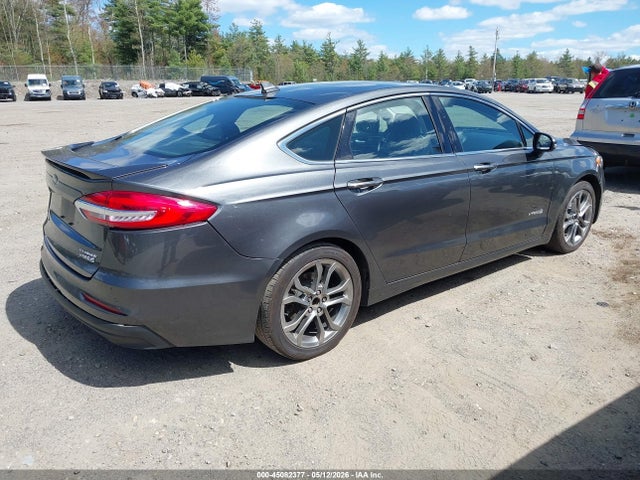 Ford Fusion Hybrid Titanium 2019 3FA6P0RU8KR140754 Image 4