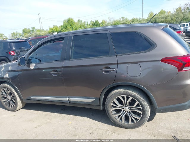 Продаж на аукціоні авто 2016 Mitsubishi Outlander Se, vin: JA4AD3A3XGZ013888, номер лоту: 45082413