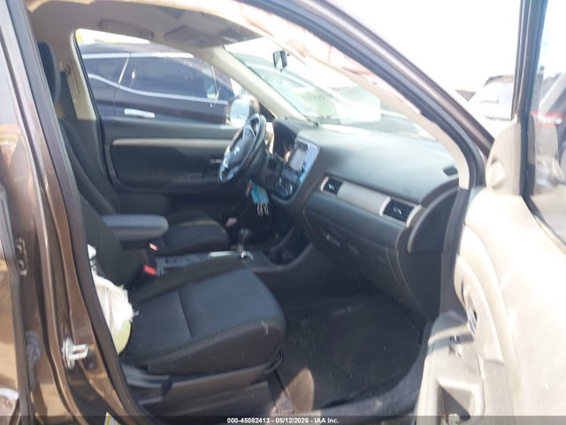 Продаж на аукціоні авто 2016 Mitsubishi Outlander Se, vin: JA4AD3A3XGZ013888, номер лоту: 45082413