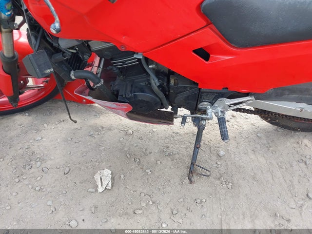 2000 Kawasaki Ex250 F მანქანა იყიდება აუქციონზე, vin: JKAEXMF11YA070678, აუქციონის ნომერი: 45082443