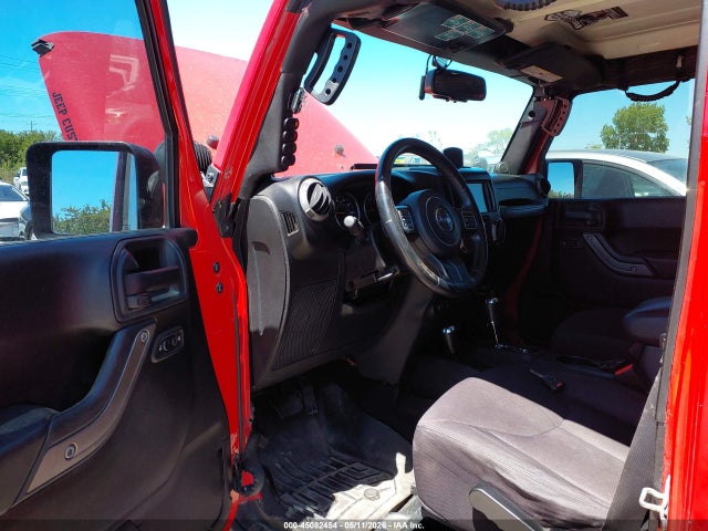 1C4BJWDG5EL115554 Jeep Wrangler Unlimited Sport