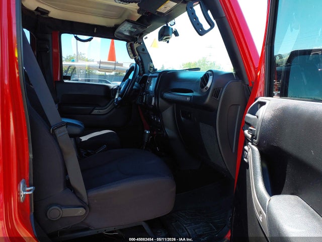 1C4BJWDG5EL115554 Jeep Wrangler Unlimited Sport