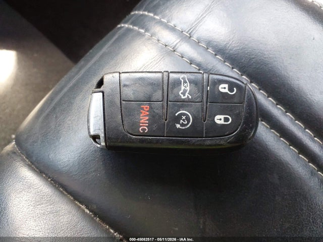 2015 Chrysler 300 300s მანქანა იყიდება აუქციონზე, vin: 2C3CCAGG4FH923068, აუქციონის ნომერი: 45082517